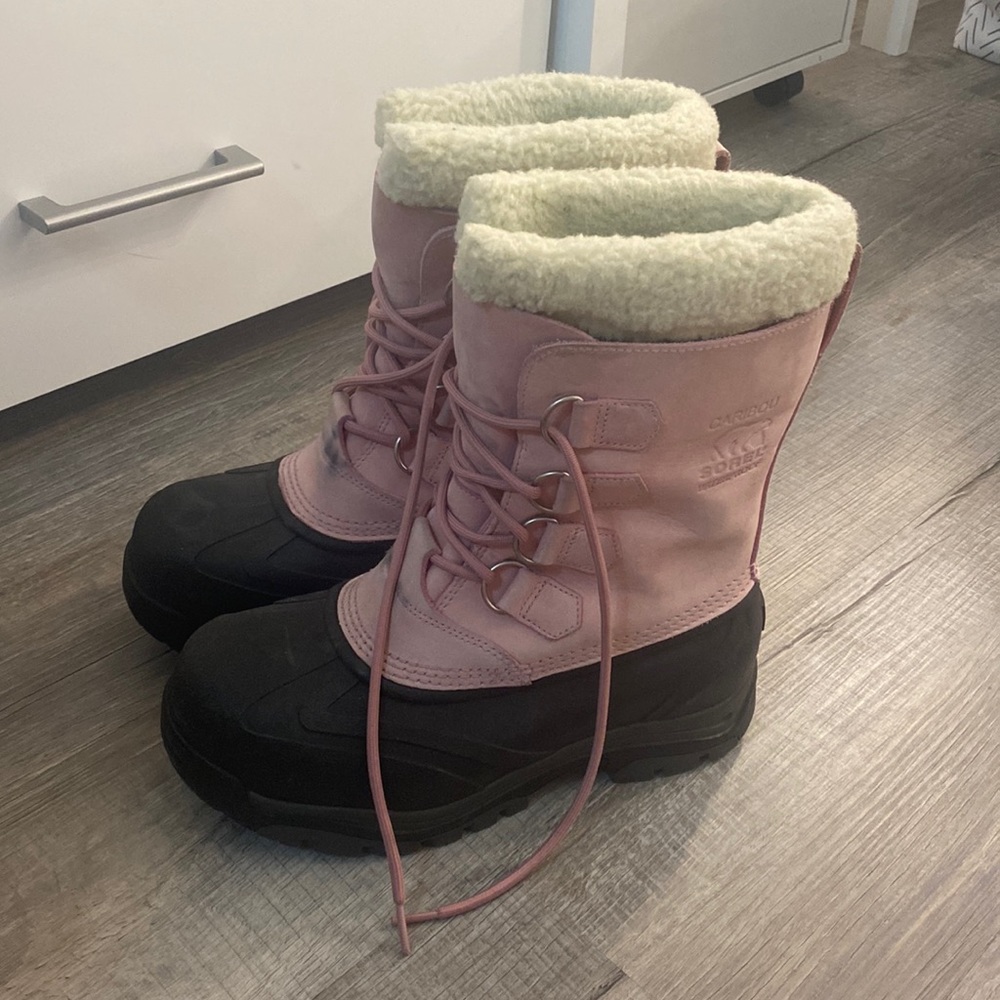 Sorel winter boots size 9